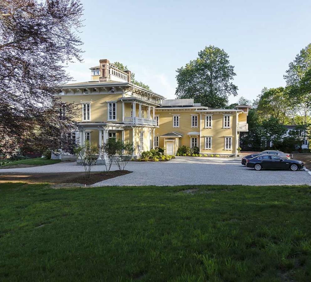 Spicer Mansion
