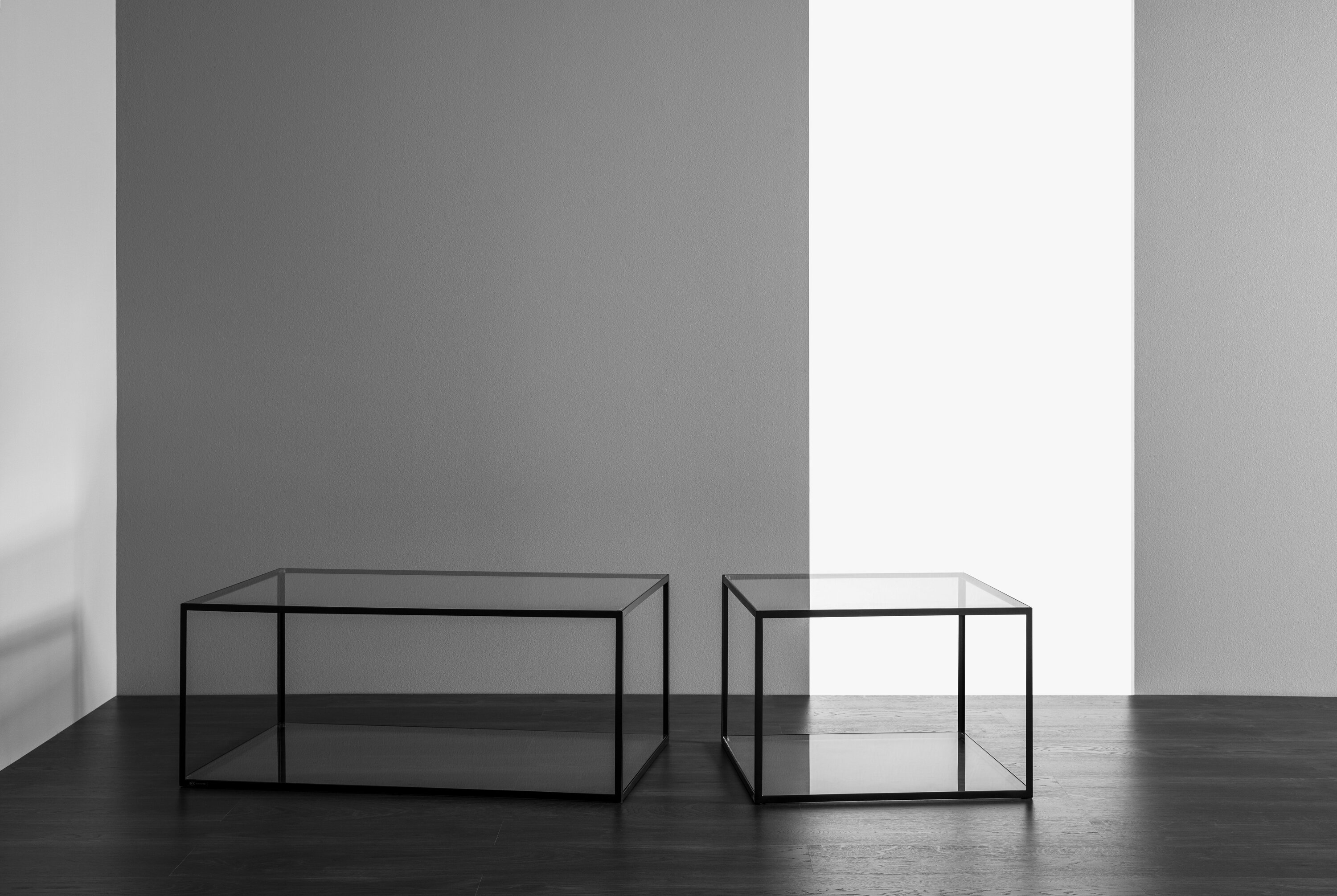furniture_table_alberto_black_pie_1
